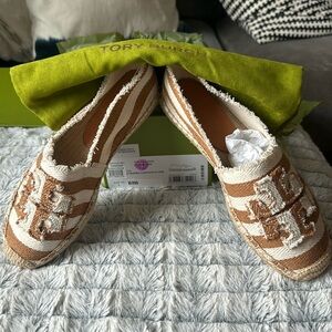 NWT Tory Burch Striped Canvas Aline Espadrille. Size 8- never been worn